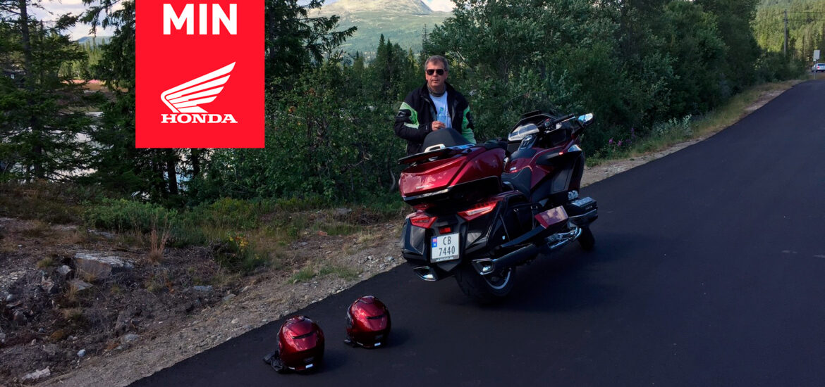 Tron Grønvold med sin Honda GoldWing GL1800 DCT