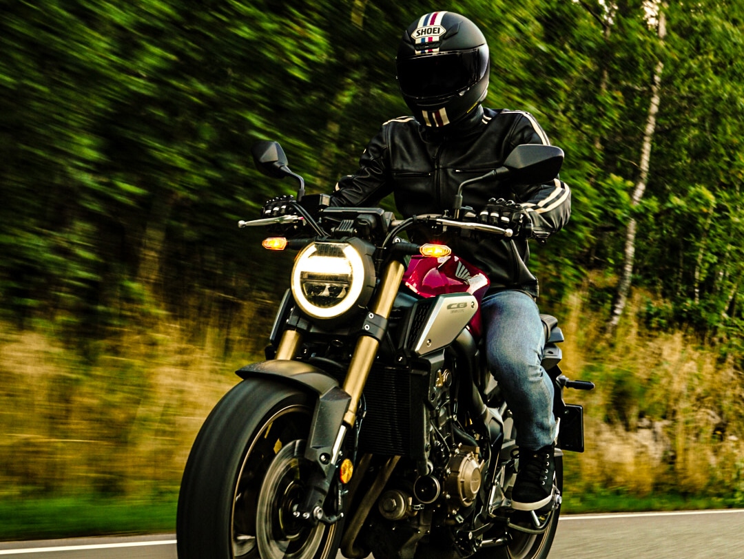 Timon Haugan på Honda CB650R